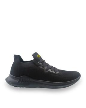 men walking sports shoes with lace fastening