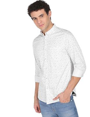 men white and black button-down collar floral print casual shirt