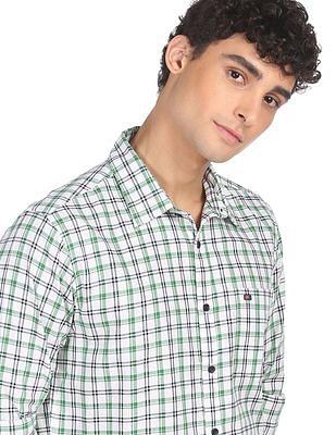 men white and green semi cut away collar check casual shirt