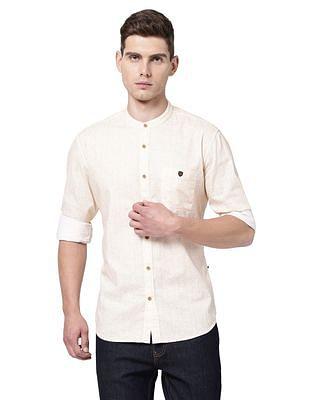 men white and peach mandarin collar printed casual shirt