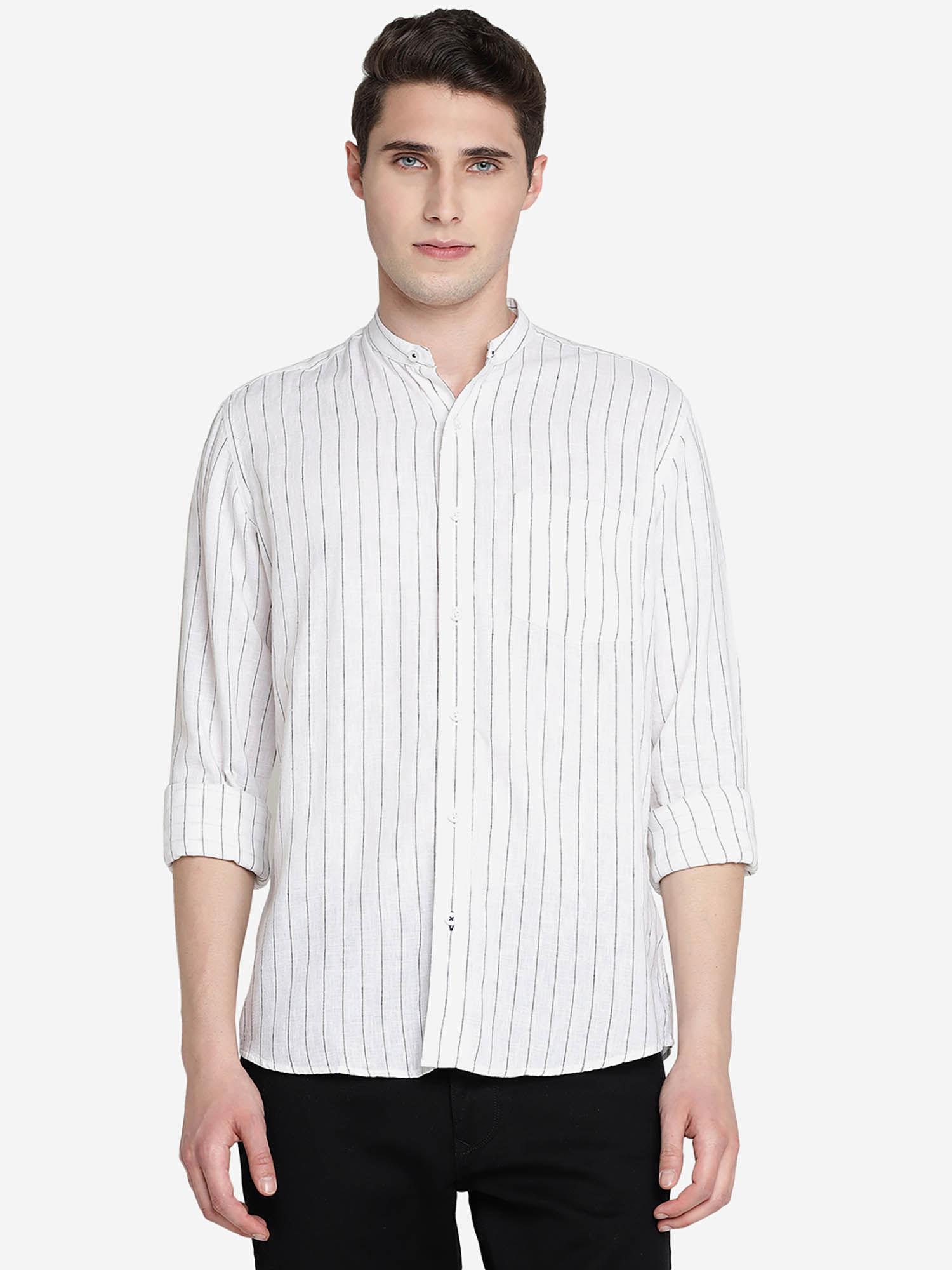 men white cotton slim fit striped casual shirt