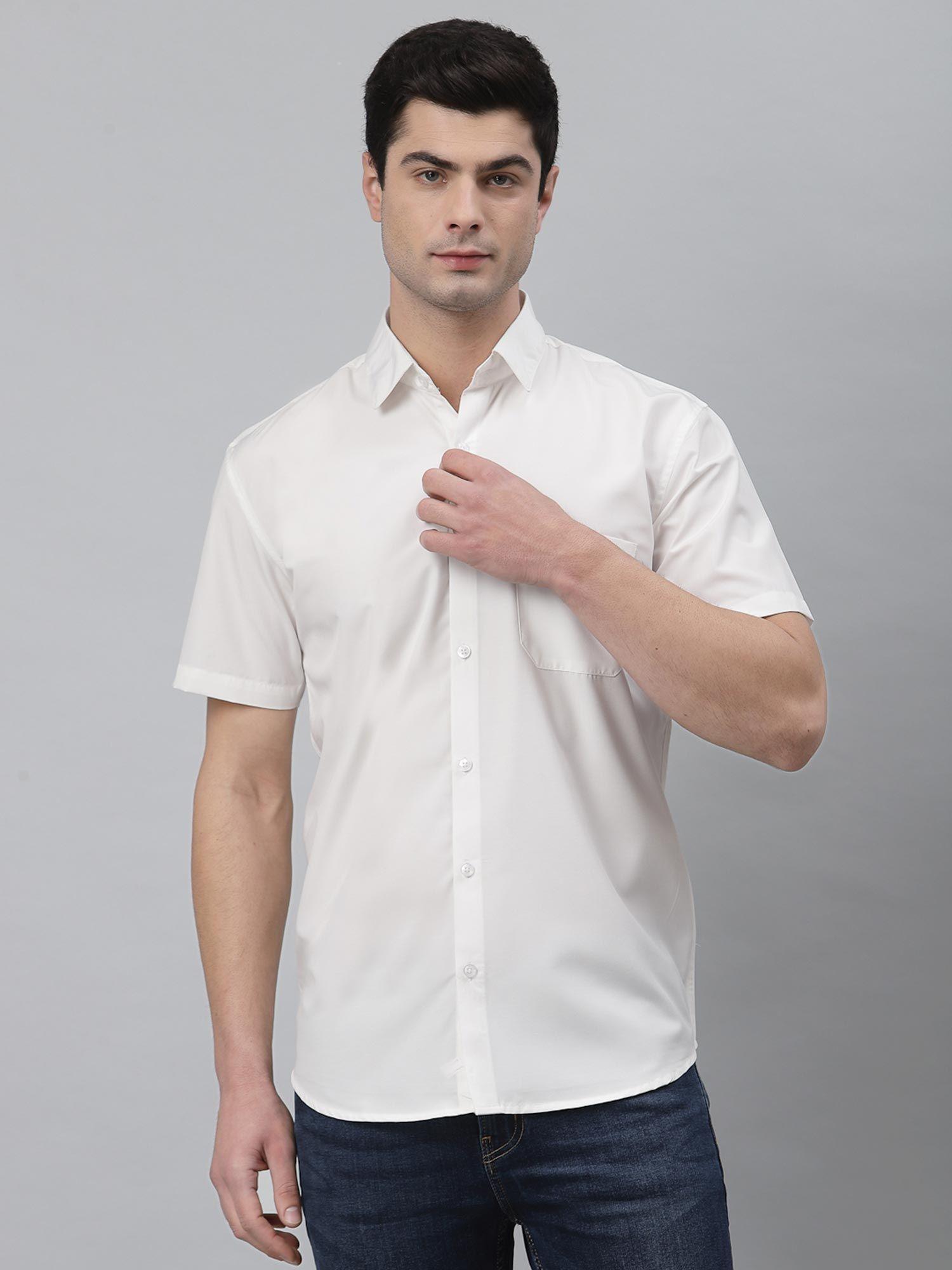 men white half sleeves casual shirt