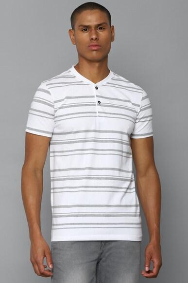 men white stripe crew neck t-shirt