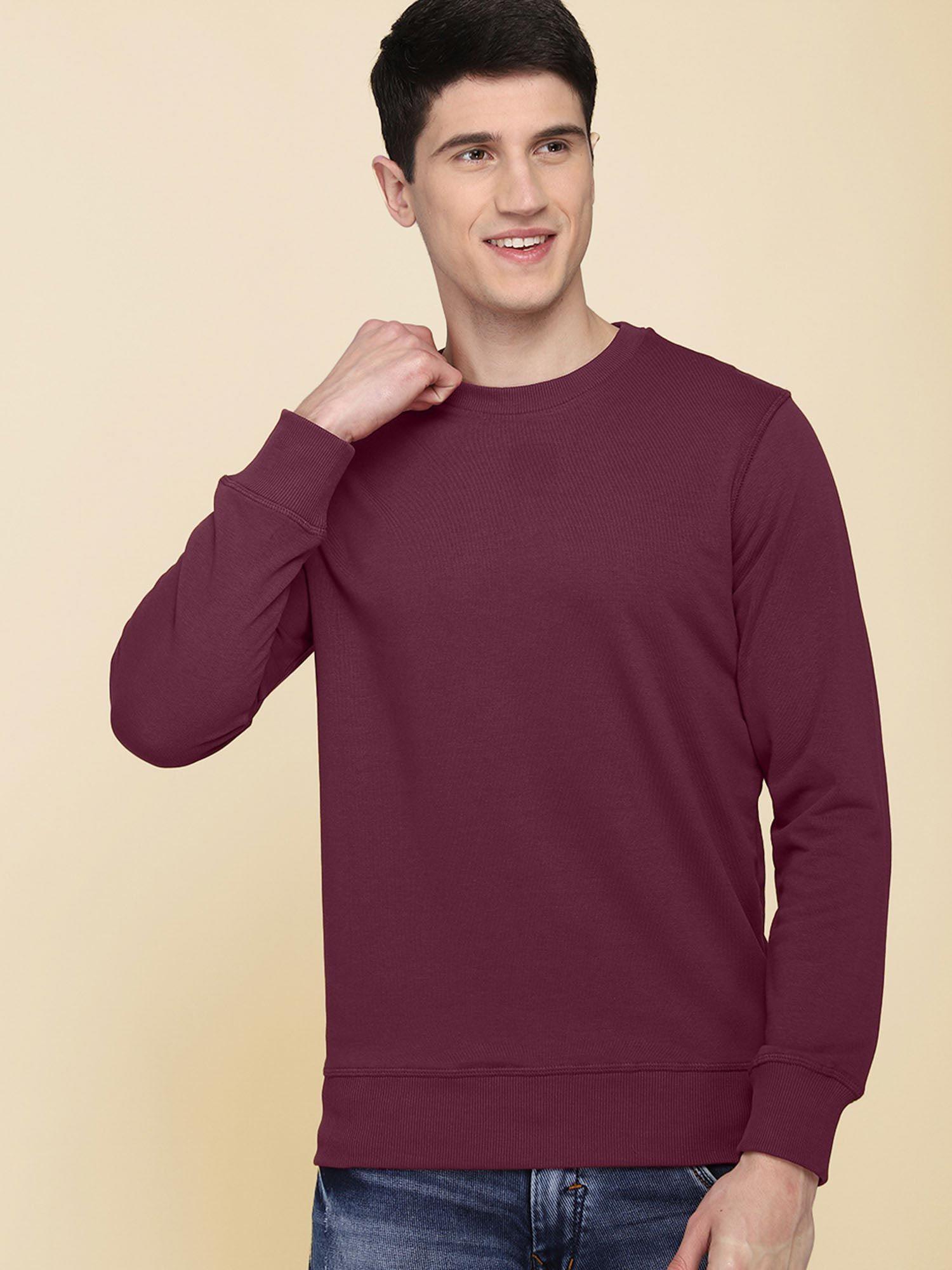 men wine coloured solid pullover sweatshirt