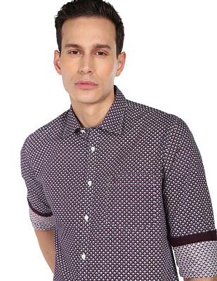 men wine geometric print slim fit casual shirt
