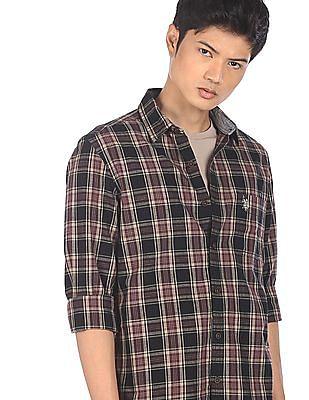 men wine spread collar check casual shirt