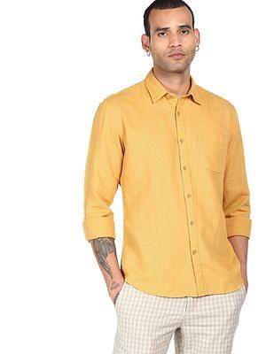 men yellow spread collar solid casual shirt
