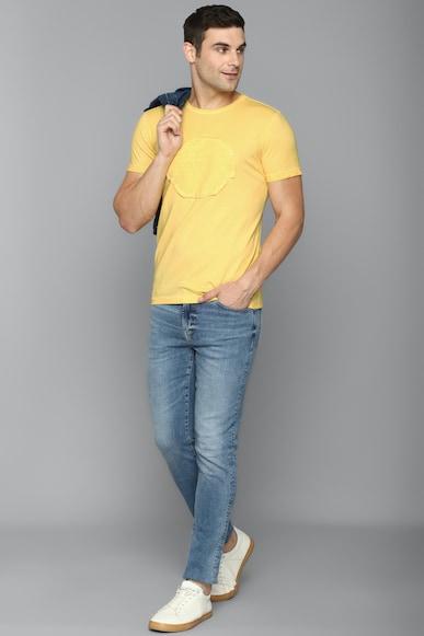 men yellow textured crew neck t-shirt