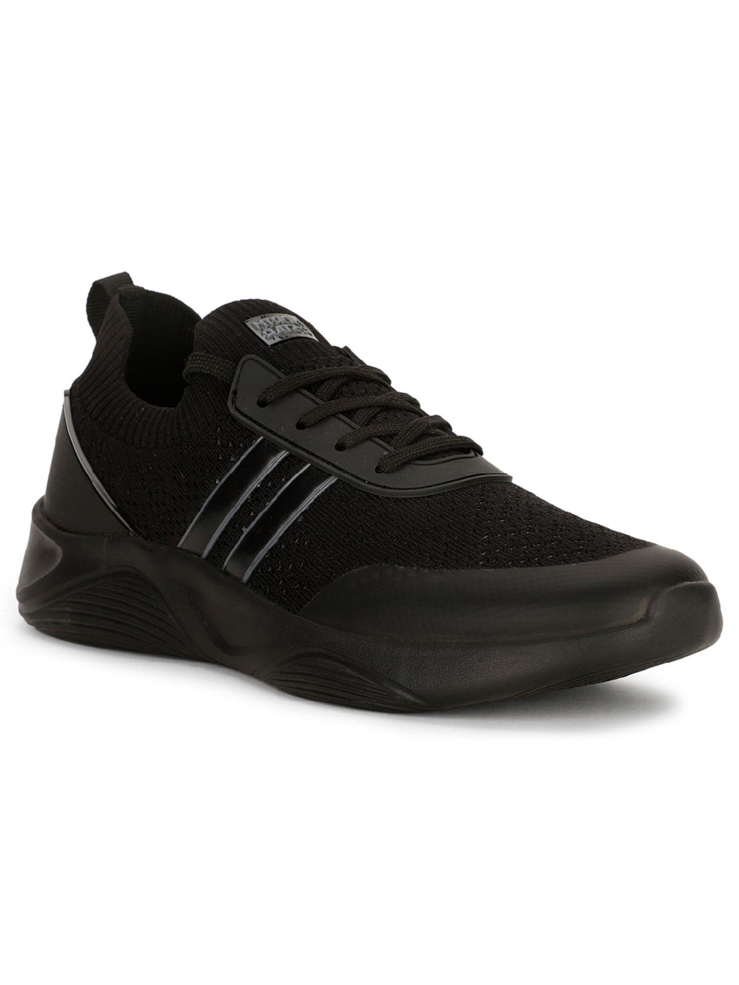 mens black lace-ups running shoes