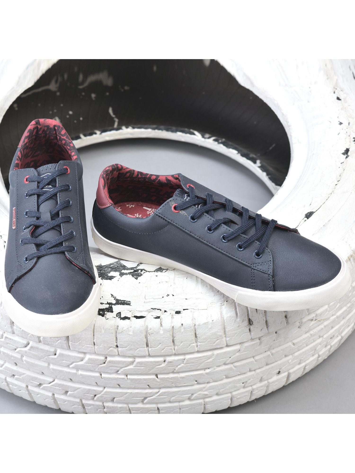 mens-grey-canvas-shoes
