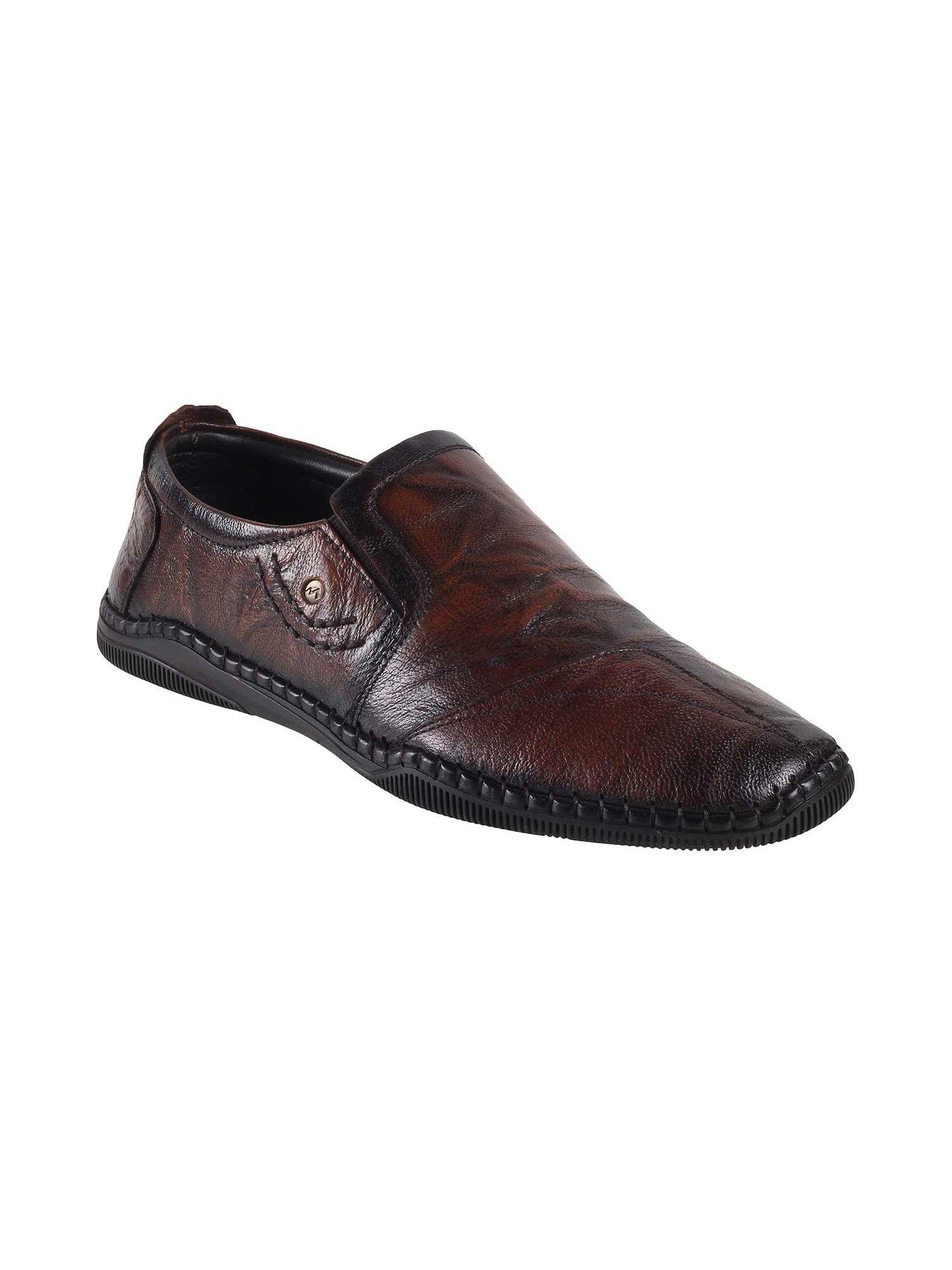 mens brown leather textured casual shoes