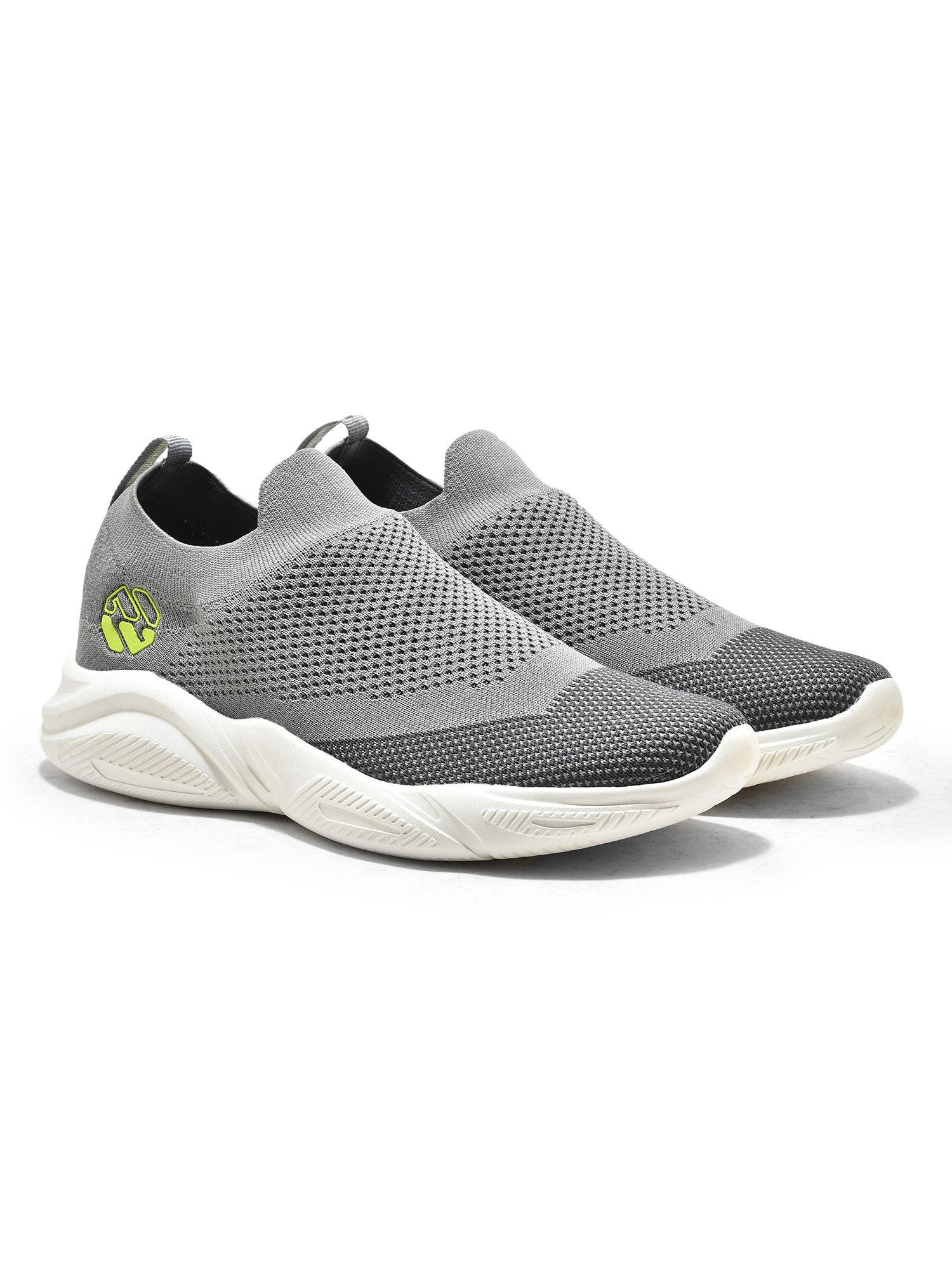 mens grey sports shoes