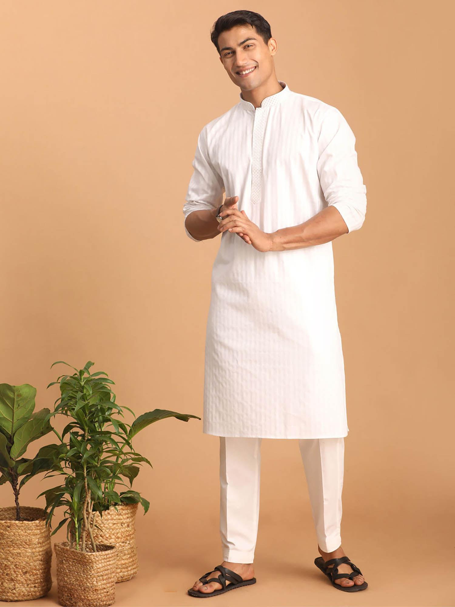 mens white cotton blend kurta and pyjama (set of 2)