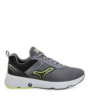 mesh panelled lace-up sports shoes