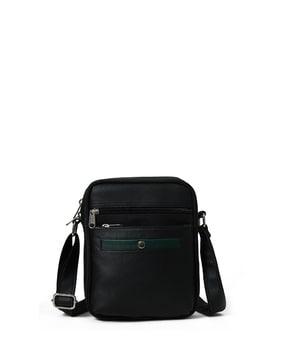 messenger bag with detachable strap