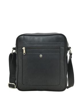 messenger bag with zip closure