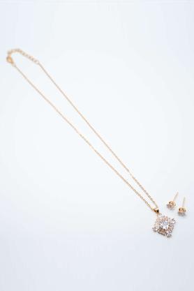 metal alloy cubic zirconia chains