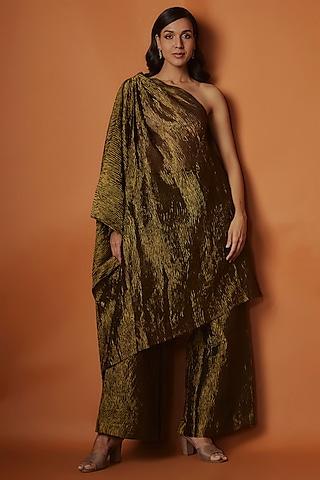 metallic gold crushed tissue one-shoulder cape set