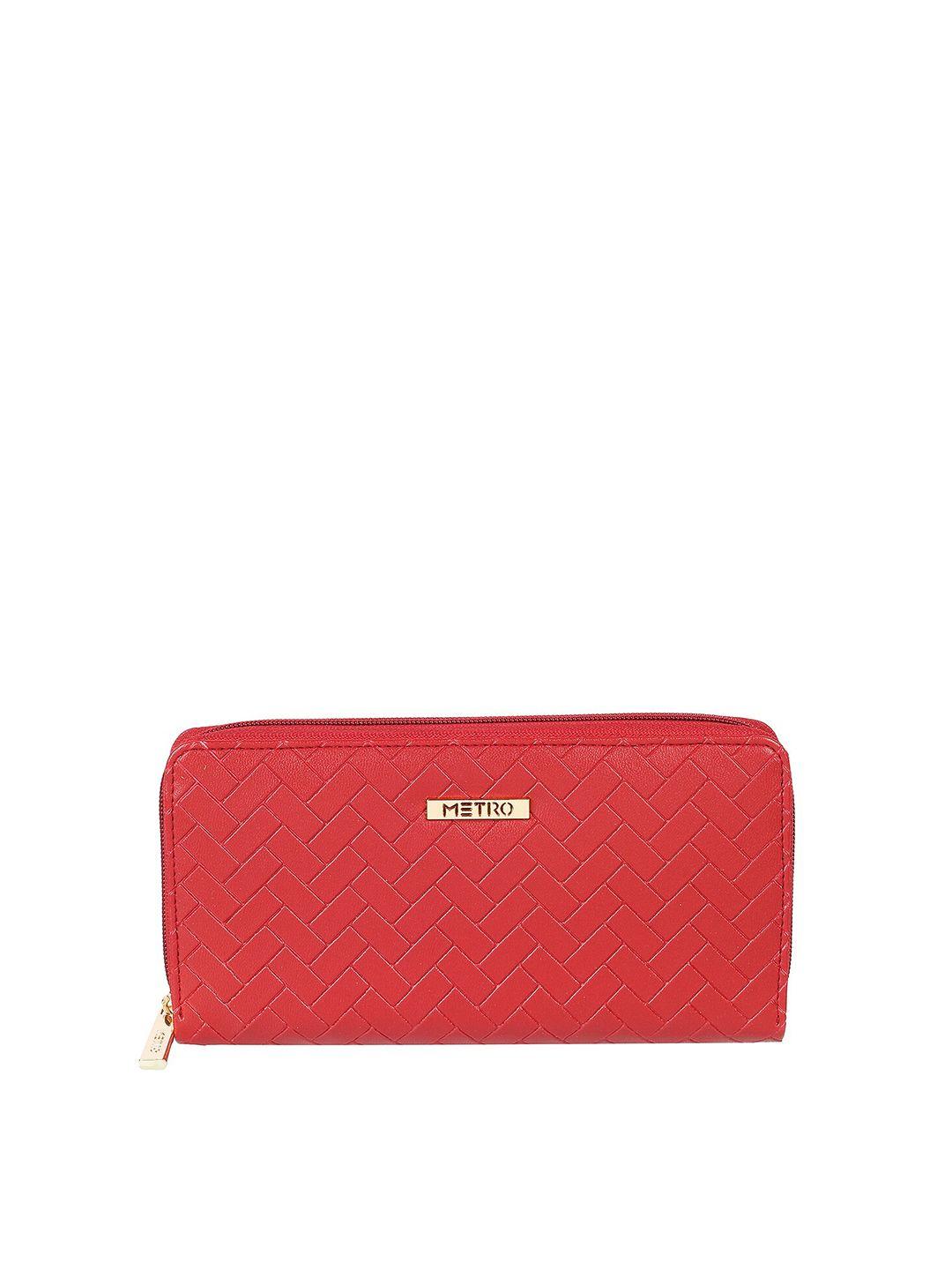 metro-women-red-&-gold-toned-checked-zip-around-wallet
