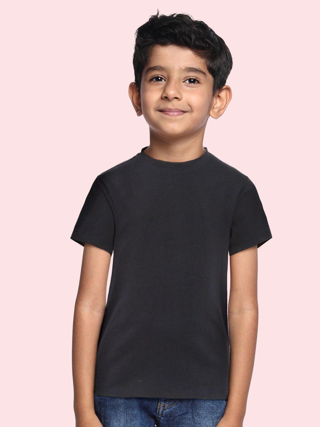 metro kids company boys black solid t-shirt