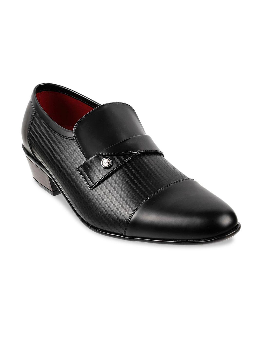 metro men black textured leather formal shoes
