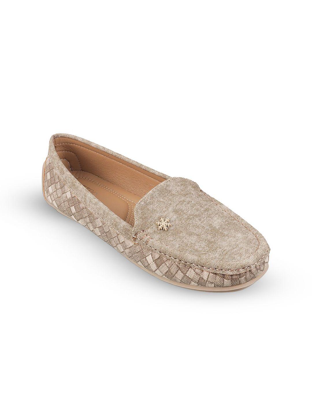 metro textured round toe ballerinas