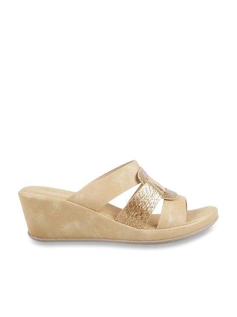 metro women's beige comfort wedges