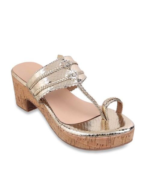 metro women's gold kolhapuri sandals