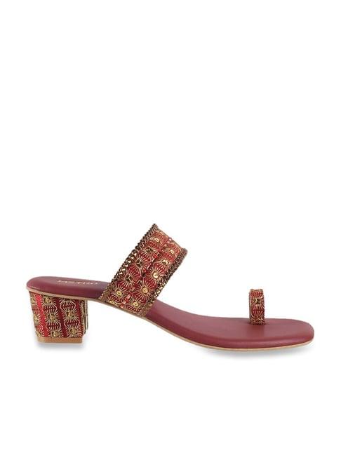 metro women's maroon toe ring sandals