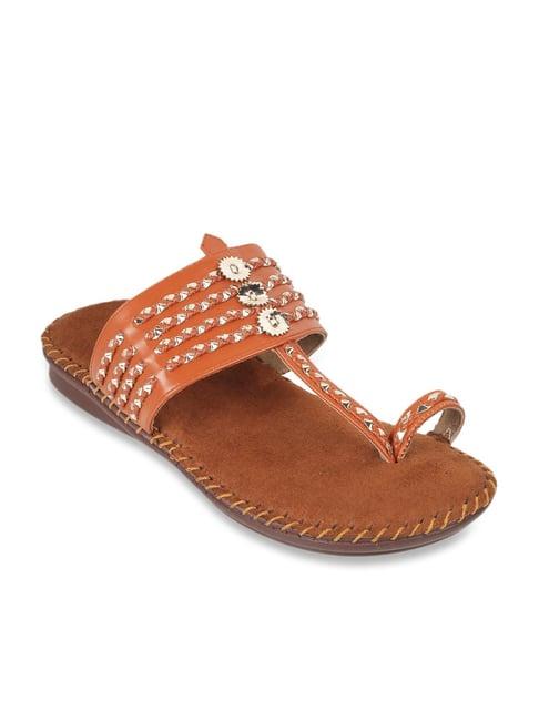 metro women's tan kolhapuri sandals
