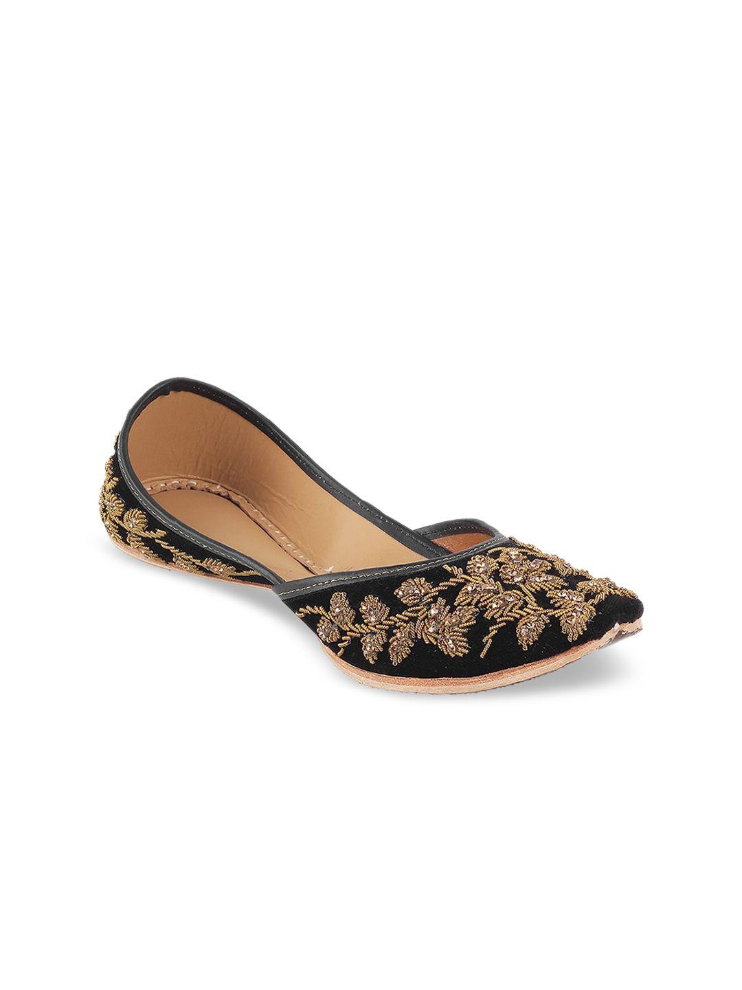 metro women black embellished ballerinas flats