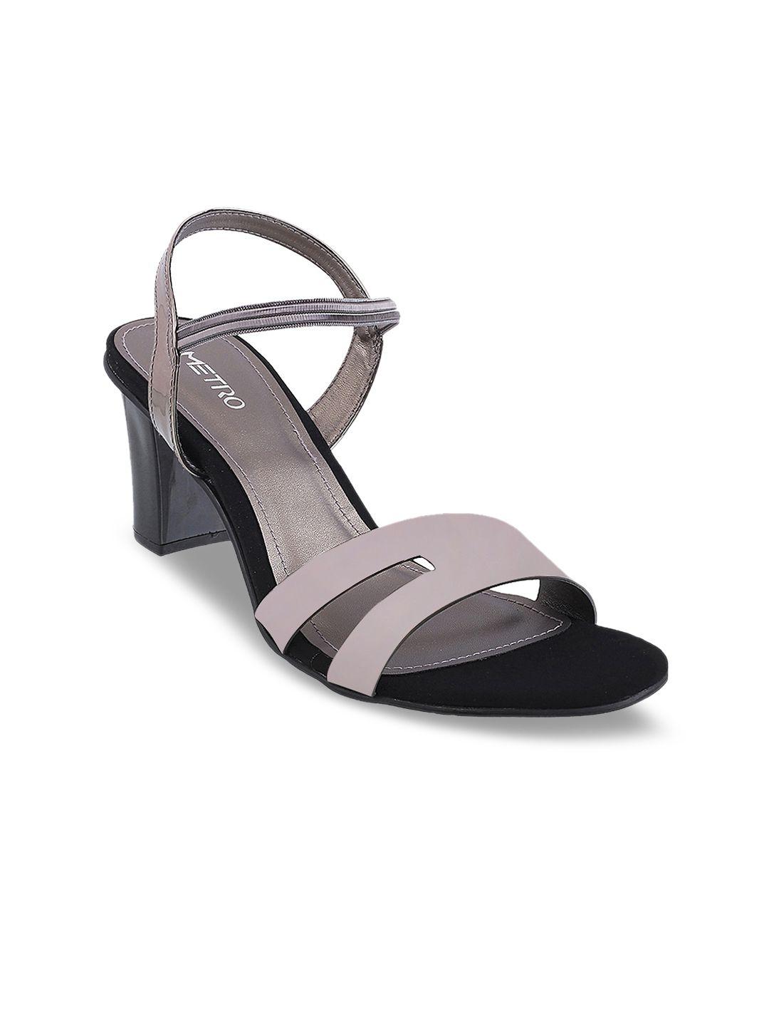 metro women grey solid heels