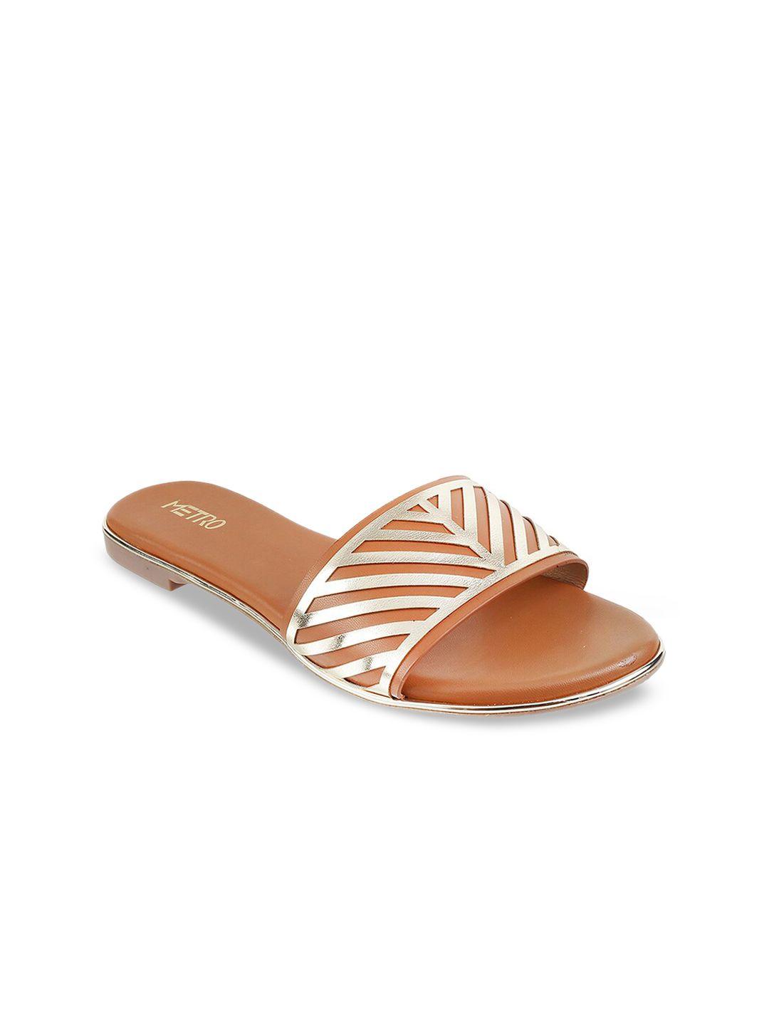 metro women tan brown & silver-toned striped open toe flats