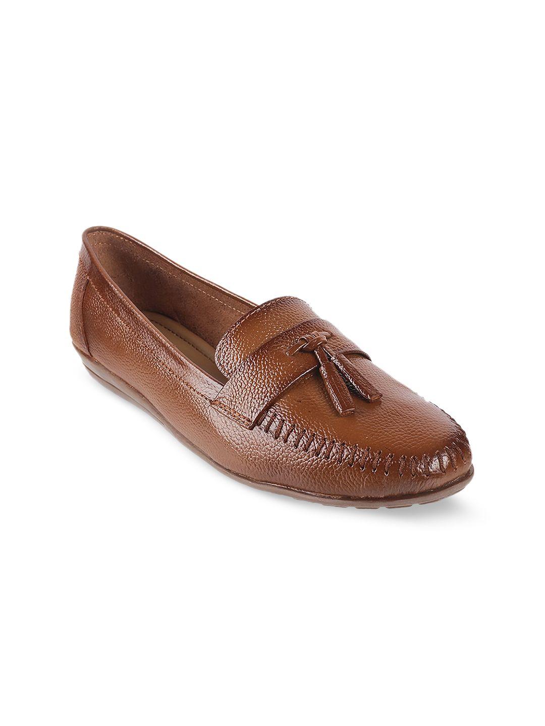 metro women textured tassel loafers