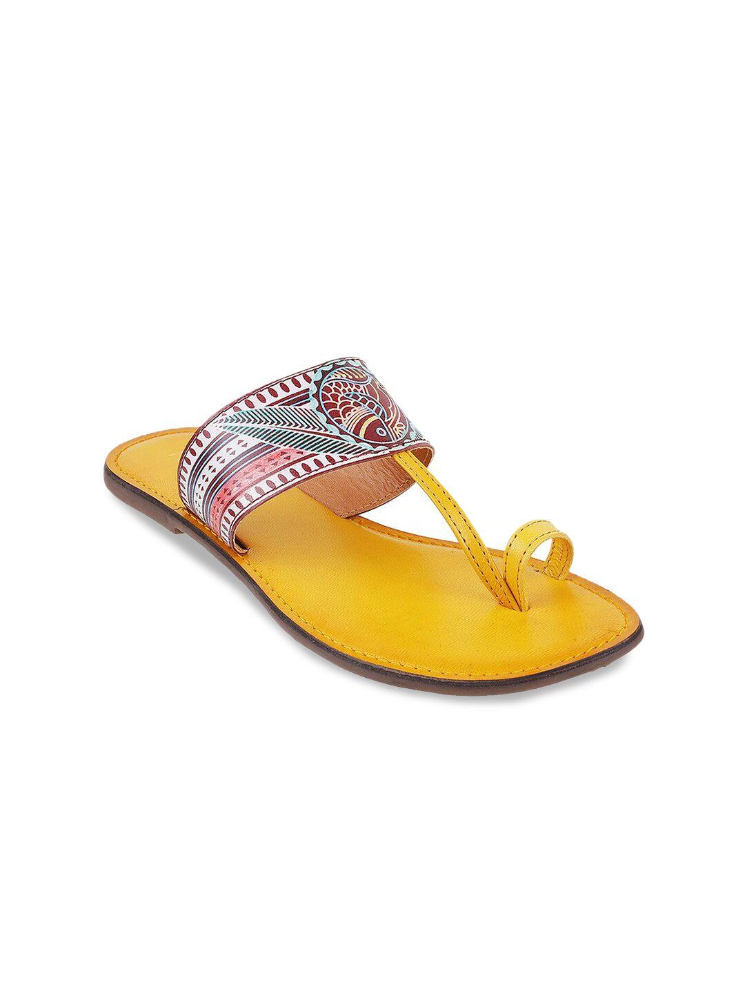 metro women yellow printed one toe flats