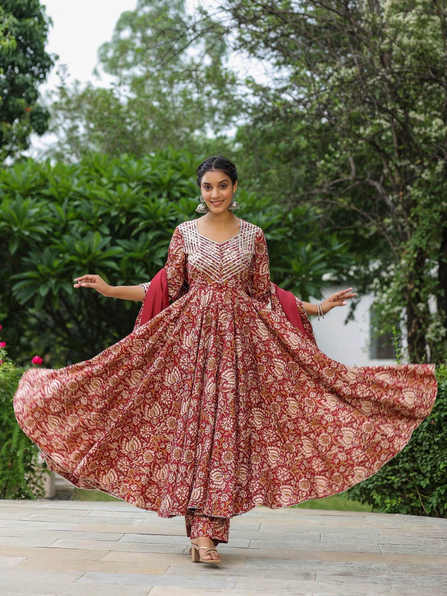 mexican red cotton anarkali kurta with pant & dupatta (set of 3)