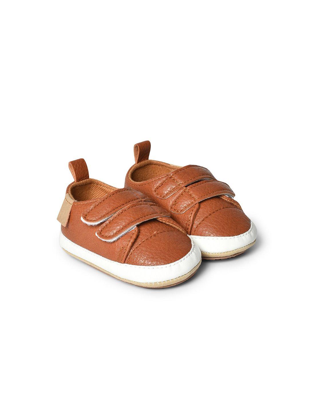 miarcus infants  brown woven design leather sneakers