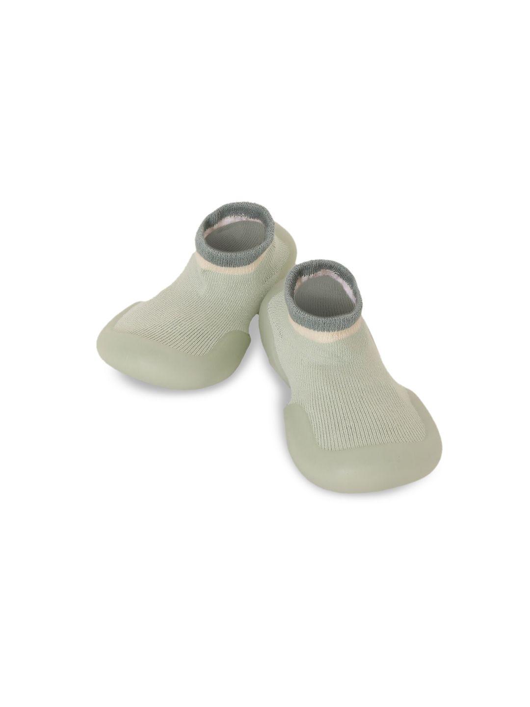 miarcus infants green solid cotton booties