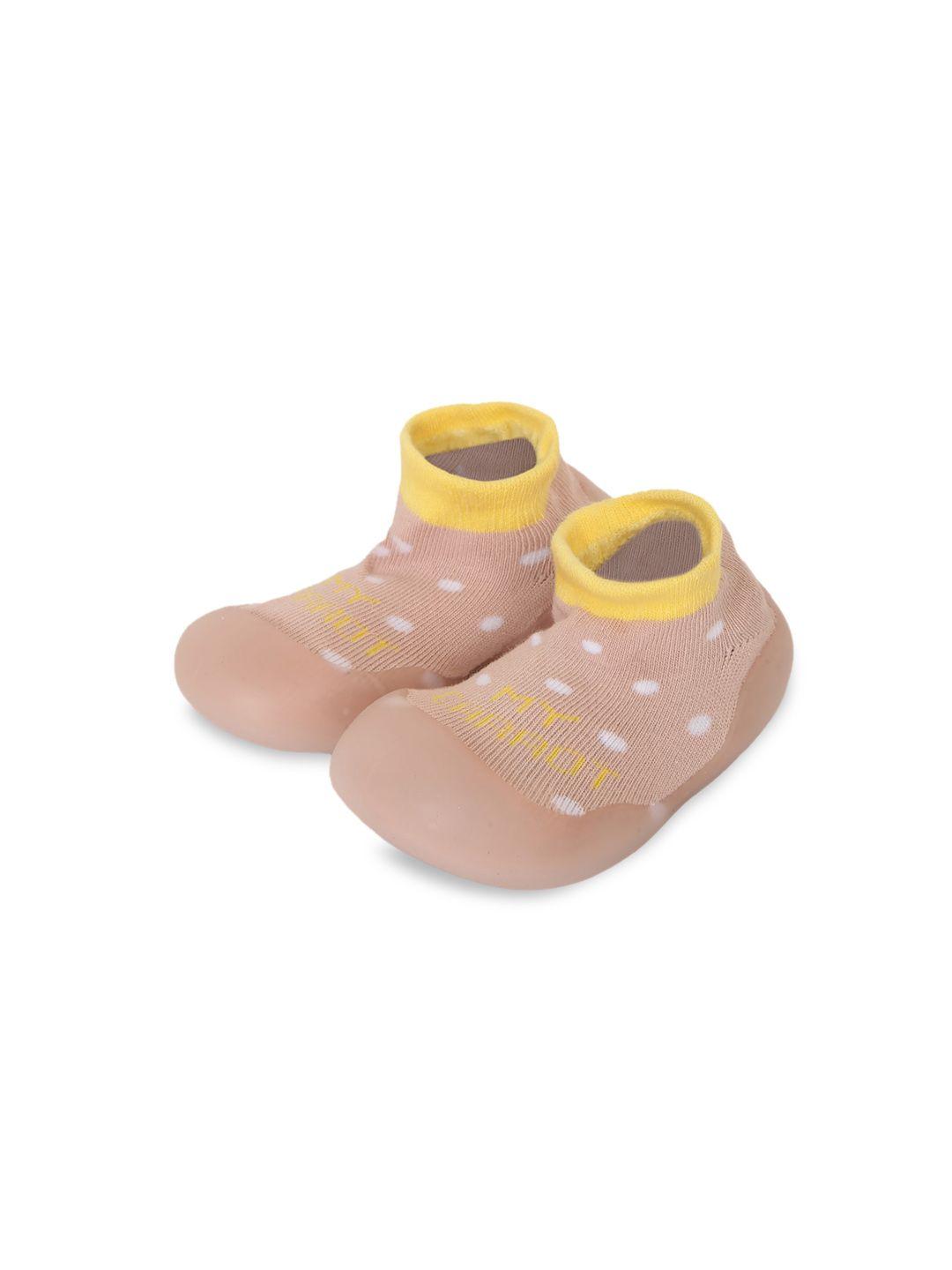 miarcus infants pink printed cotton booties