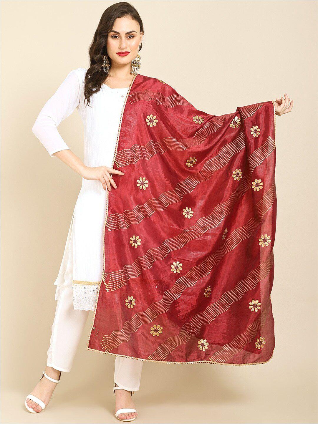miaz lifestyle maroon & gold-toned woven design art silk dupatta with gotta patti