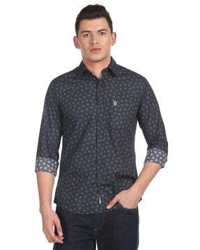 micro print shirt with patch pocket