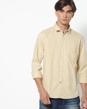 micro print slim fit shirt with patch pocket