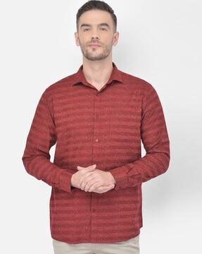 micro print slim fit shirt with patch pocket