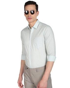 micro print slim fit shirt with patch pocket