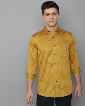 micro print spread-collar shirt
