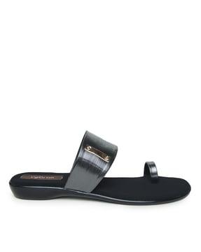 micro print toe-ring sandals