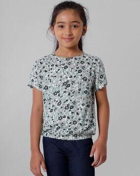 micro print top with round neckline