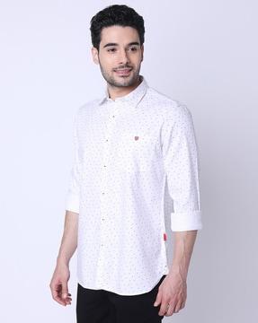 micro printed slim fit shirt with patch-pocket