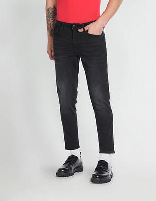 mid rise relax tapered fit wash jeans
