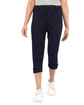 mid-calf length capris with elasticated waist